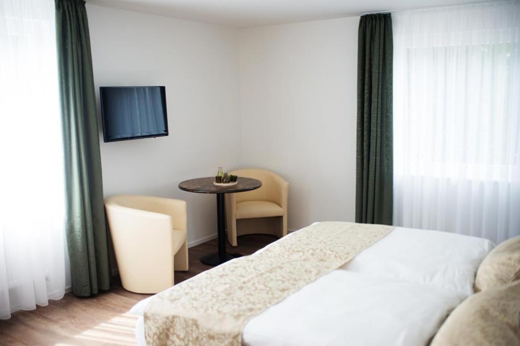 Hotel Auerhahn Nest Bad Wildbad Exteriér fotografie